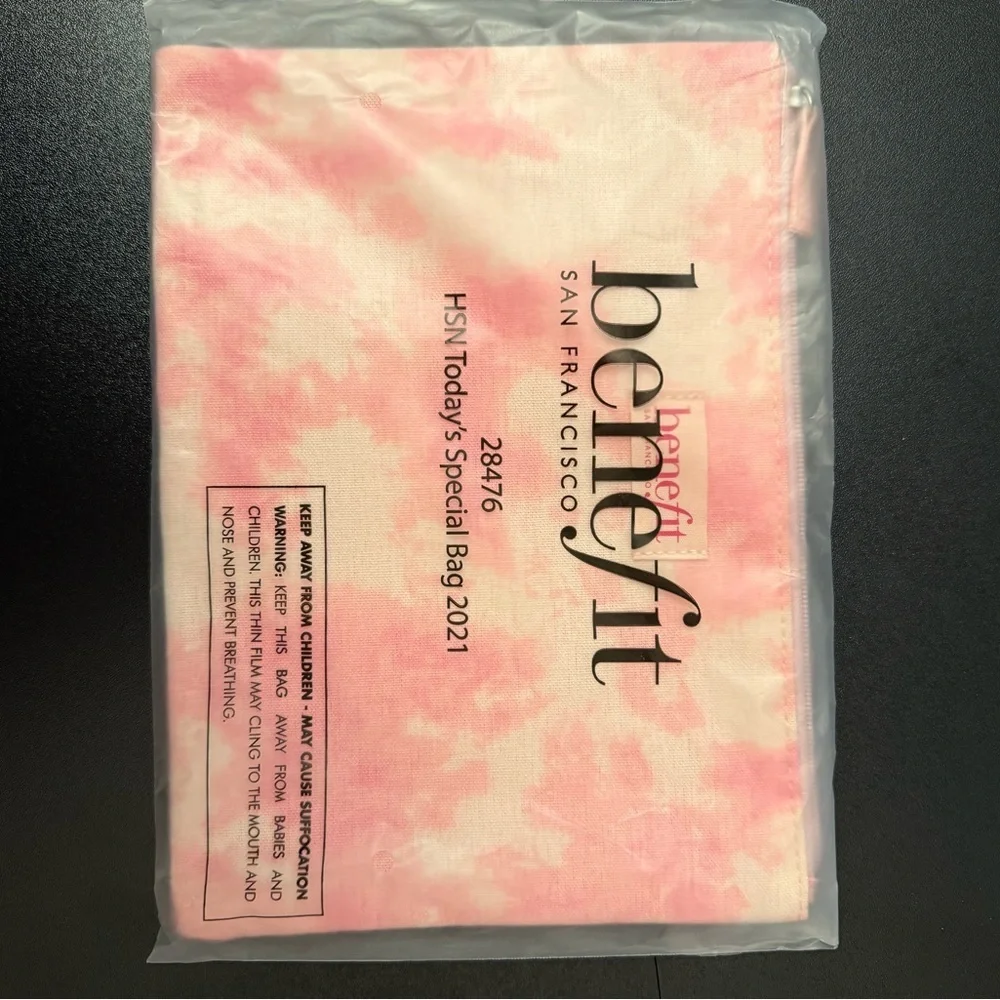 Benefit Bundle Set of 9 Cosmetic Bags Vibrant Pink & Cream!